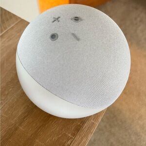 Amazon Echo Smart Speaker w/ Zigbee Smart Home Hub – White 4th generation